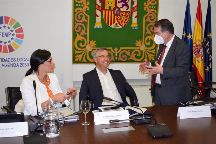 Archivo - Gema Igual en una reunión de la FEMP. Archivo