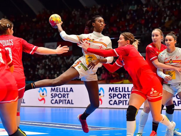 Archivo - Las 'Guerreras' ultiman su puesta a punto para el Europeo en el Carpathy Trophy