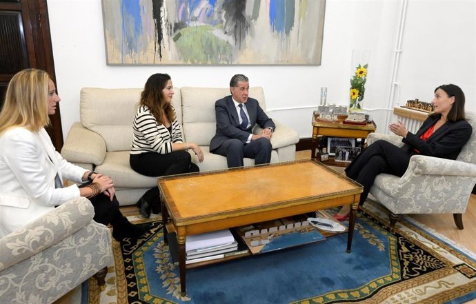 Gema Igual se reúne con Francisco Agudo, nuevo presidente de la AEHC