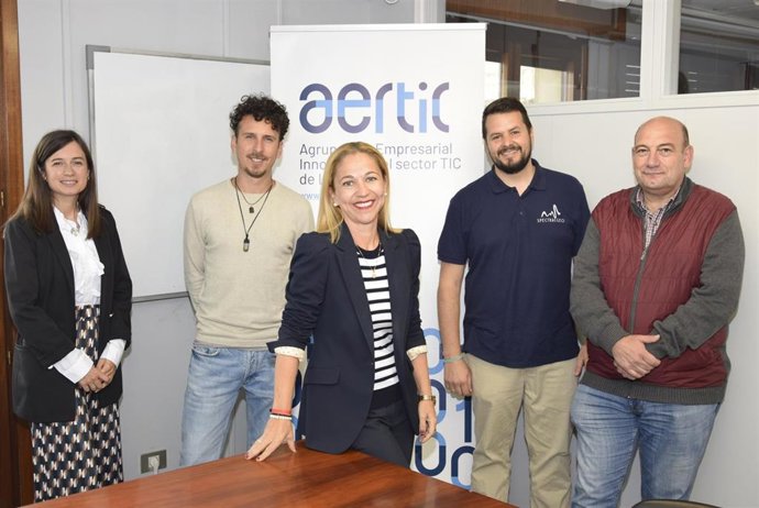 Representación riojana en Smart Agrifood Summit, que se celebra en Málaga bajo stand agrupado de AERTIC