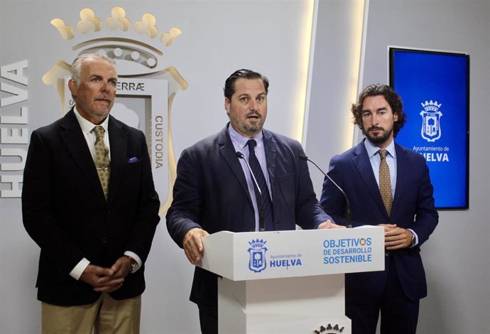 Los concejales del PP en el Ayuntamiento de Huelva.