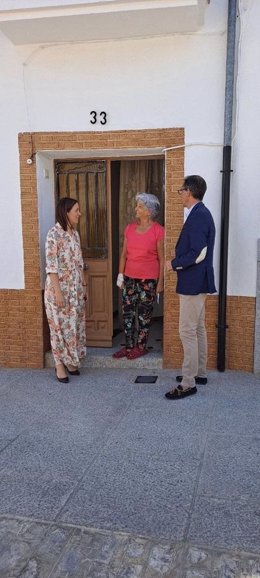 La delegada de Fomento, Articulación del Territorio y Vivienda, Cristina Casanueva, en su visita a Pozoblanco.