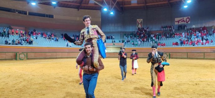 Puerta grande para el riojano Fabio Jiménez en la segunda tarde del 'Zapato de Oro'