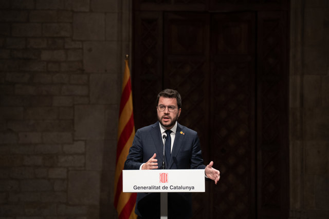 El president de la Generalitat, Pere Aragonès, comparece ante los medios, a 28 de septiembre de 2022, en Barcelona, Catalunya (España). 
