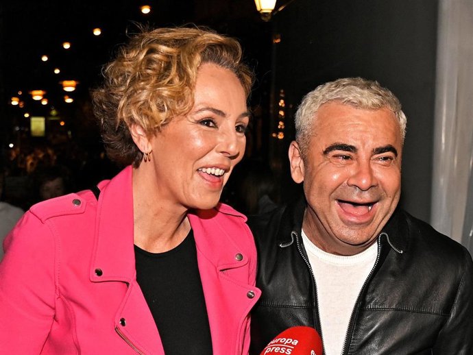 Rocío Carrasco y Jorge Javier Vázquez tras asistir al estreno de 'Cantando bajo la lluvia'