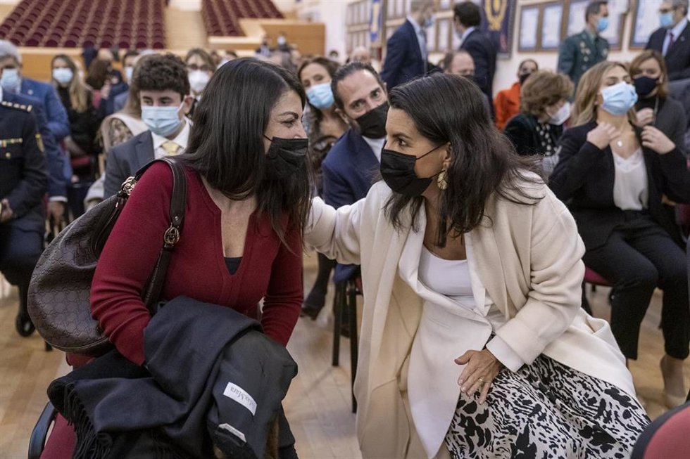 Archivo - Macarena Olona y la líder de Vox Madrid, Rocío Monasterio