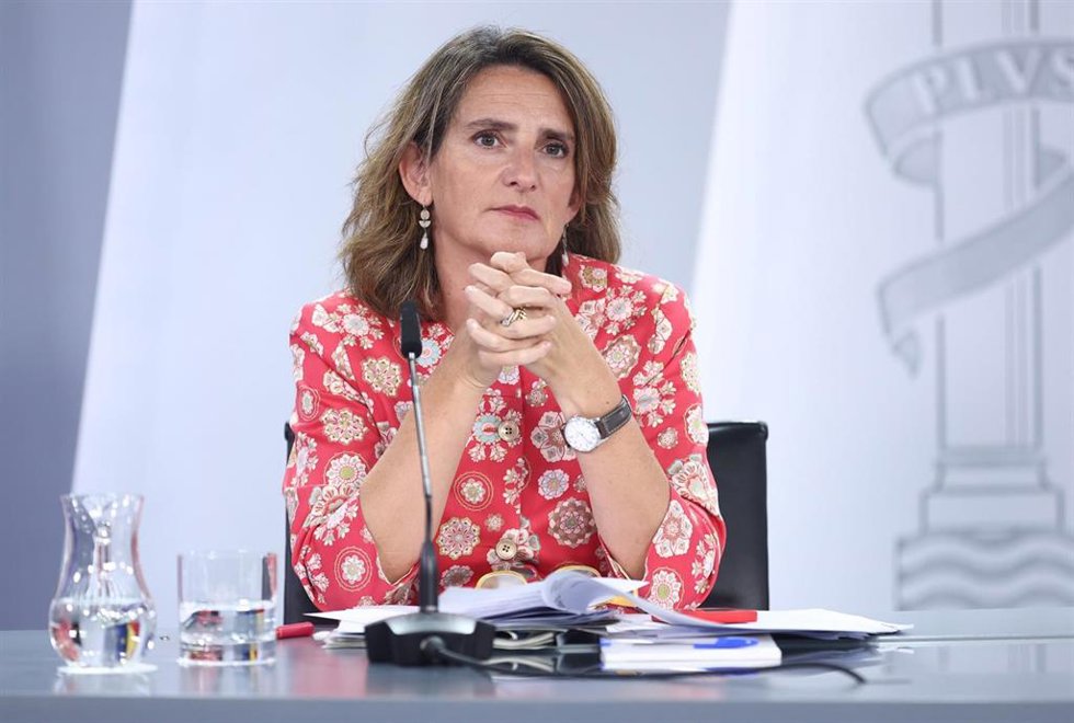 La vicepresidenta tercera y ministra para la Transición Ecológica y el Reto Demográfico, Teresa Ribera, durante una rueda de prensa 