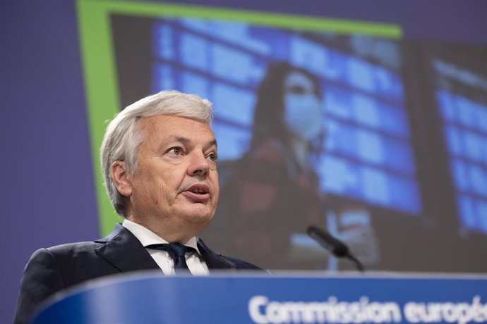 Archivo - HANDOUT - 25 November 2021, Belgium, Brussels: EU commissioner for Justice Didier Reynders speaks during a press conference on travelling from outside the EU during the Covid-19 pandemic. Photo: Lukasz Kobus/European Commission/dpa -