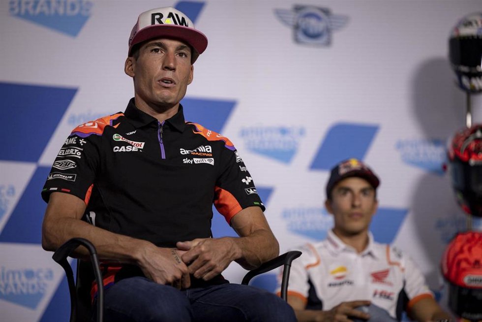 Aleix Espargaro, del Aprilia Racing Team Gresini, en rueda de prensa