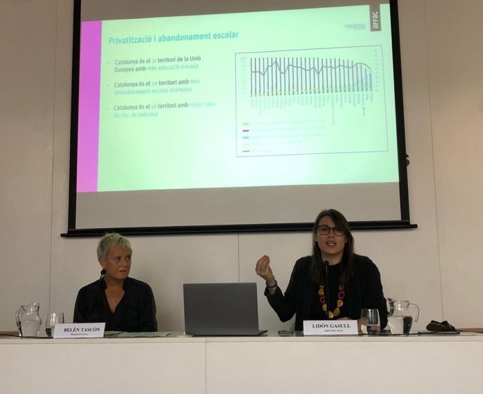 La presidenta de Affac, Belén Tascón, y la directora de Affac, Lidón Gasull, en rueda de prensa a 29 de septiembre de 2022