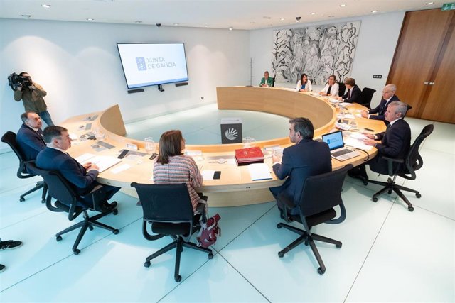 El titular del Gobierno gallego, Alfonso Rueda Valenzuela, preside la reunión del Consello de la Xunta. Edificio Administrativo de San Caetano, Santiago de Compostela, 28/09/22.