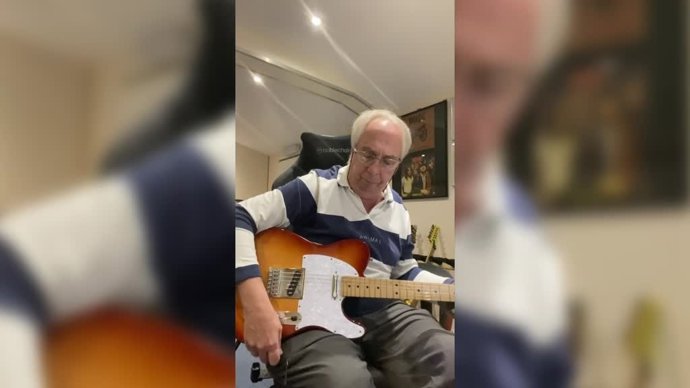 Este veterano guitarrista se ha hecho viral en TikTok
