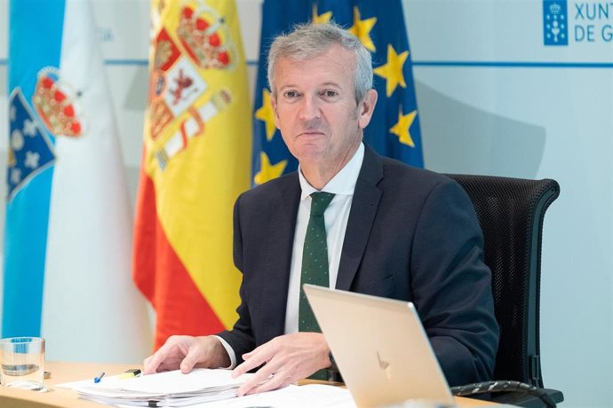 El presidente de la Xunta, Alfonso Rueda Valenzuela, dirige la reunión del Consello. Edificio Administrativo de San Caetano, Santiago de Compostela, 28/09/22.