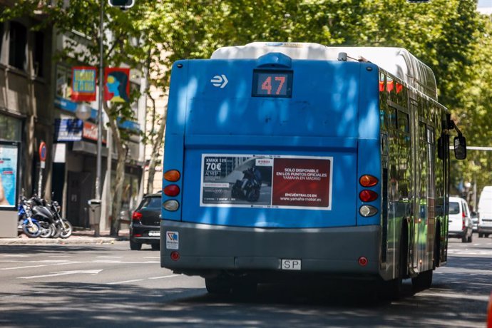 Archivo - Anetra insiste en la necesidad de abrir a la competencia el transporte regular del autobús