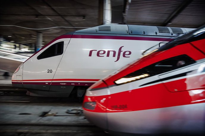 Imatge d'arxiu d'un tren d'Adif