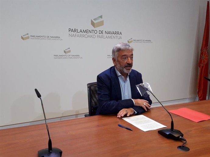 Archivo - El senador autonómico por Navarra, Koldo Martínez.