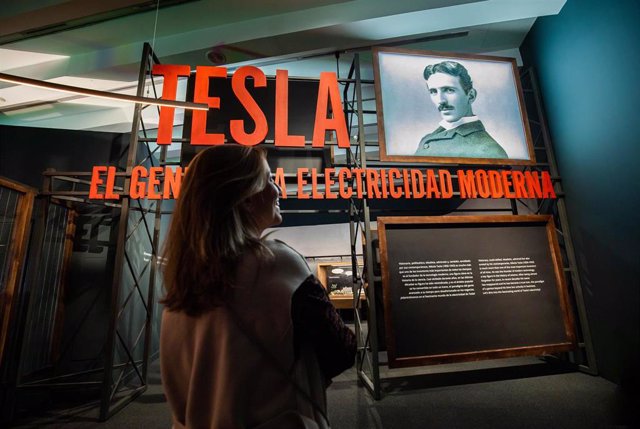 Entrada a la exposición de Tesla en Caixaforum Madrid