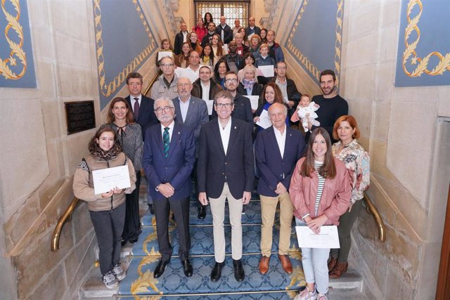 Ayuntamiento Vitoria-Gasteiz y Colegio de Médicos entregan los diplomas de los cursos de la 'Quincena del Corazón'