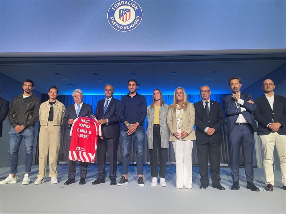 La Fundación Atlético de Madrid se ha sumado a la lucha contra el acoso escolar en los centros educativos de la región