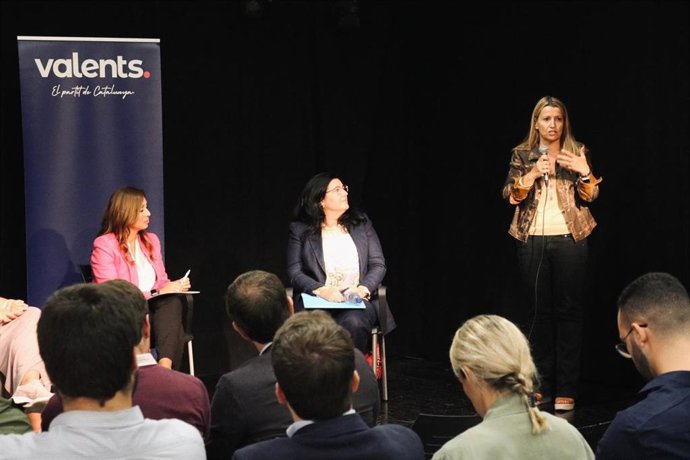 La presidenta de Valents, Eva Parera, en un acto del partido sobre educacion