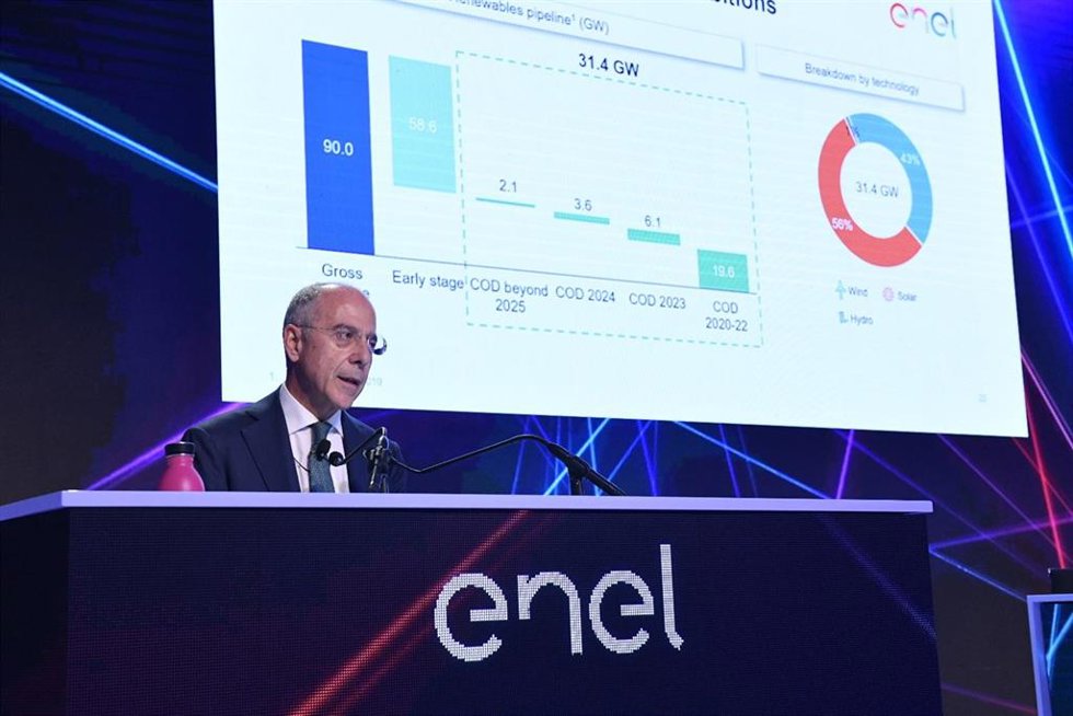 Archivo - Francesco Starace, CEO de Enel, en la presentación del plan estratégico 2019