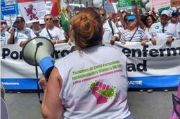 Afectados por Covid persistente en una manifestación