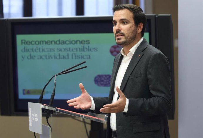 El ministro de Consumo, Alberto Garzón, interviene en la presentación del informe de la Agencia Española de Seguridad Alimentaria y Nutrición (AESAN), en la sede del Ministerio, a 19 de septiembre de 2022, en Madrid (España). 