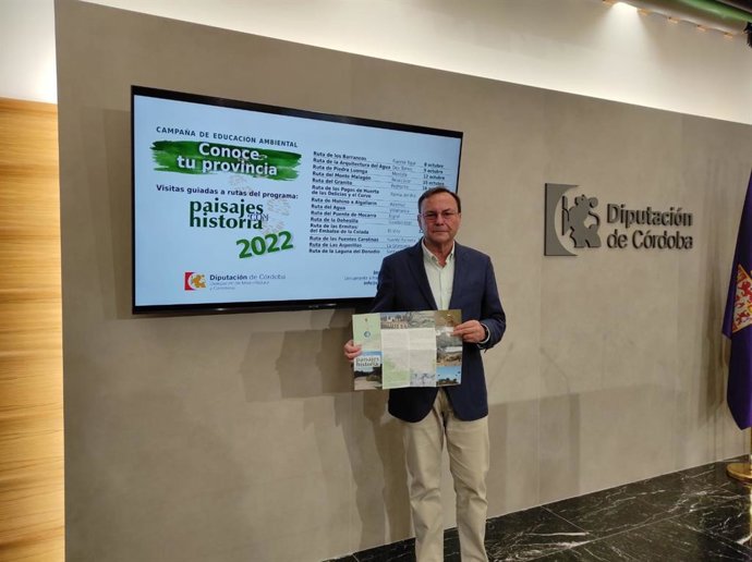 El delegado de Medio Natural y Carreteras de la Diputación de Córdoba, Francisco Palomares, en la presentación de 'Conoce tu provincia'.