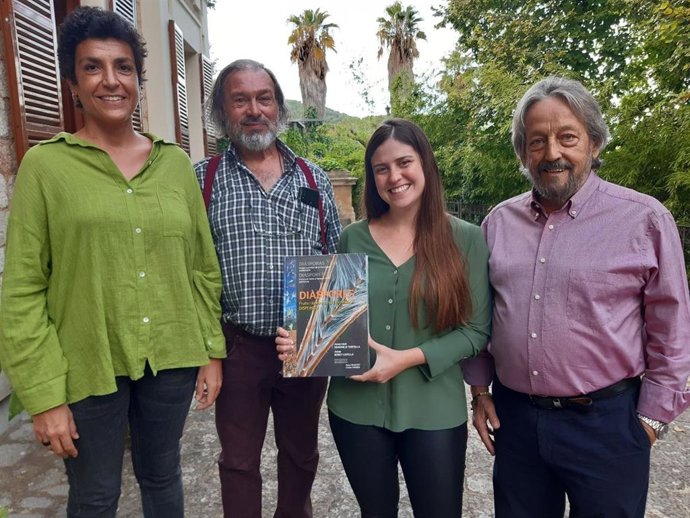 Presentación del libro 'Dispores. Fruits i llavors de la flora balear'.