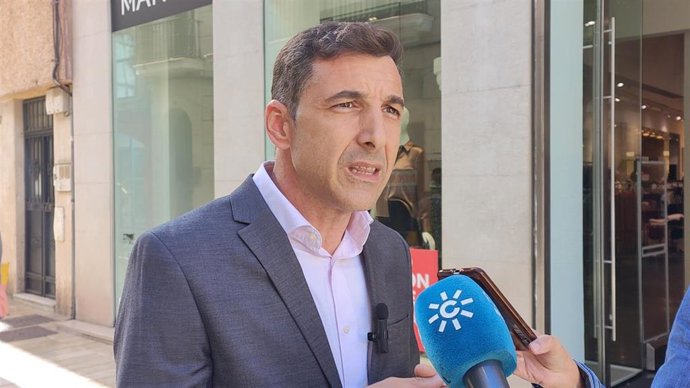 Jesús González, senador por el PSOE de Huelva.