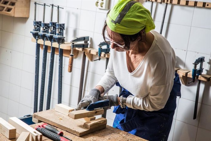 Convocan estancias formativas en empresas para el profesorado de FP.