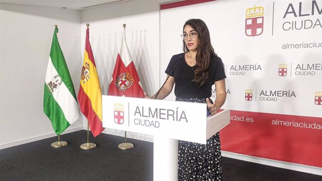 Archivo - La edil no adscrita del Ayuntamiento de Almería Carmen Mateos.