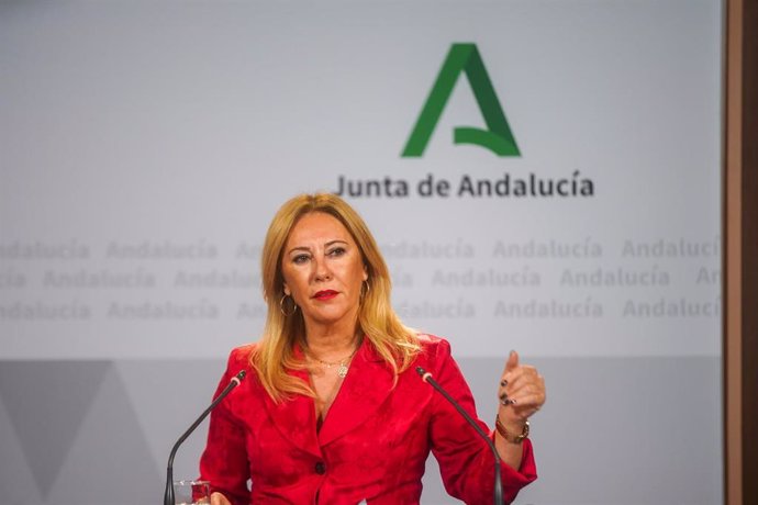 La consejera de Economía, Hacienda y Fondos Europeos, Carolina España, en la comparecencia  en rueda de prensa tras la reunión del Consejo de Gobierno a 20 de septiembre del 2022 en Sevilla (Andalucía, España)