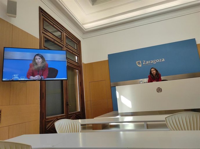 Archivo - La consejera municipal de Hacienda del Ayuntamiento de Zaragoza, María Navarro.