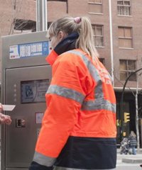El Ayuntamiento de Zaragoza no ampliará el horario del estacionamiento regulado si no tiene el apoyo vecinal
