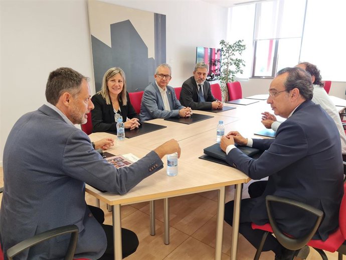 Gobierno de Aragón y Endesa colaboran para mejorar la empleabilidad de los jóvenes a través de la FP Dual