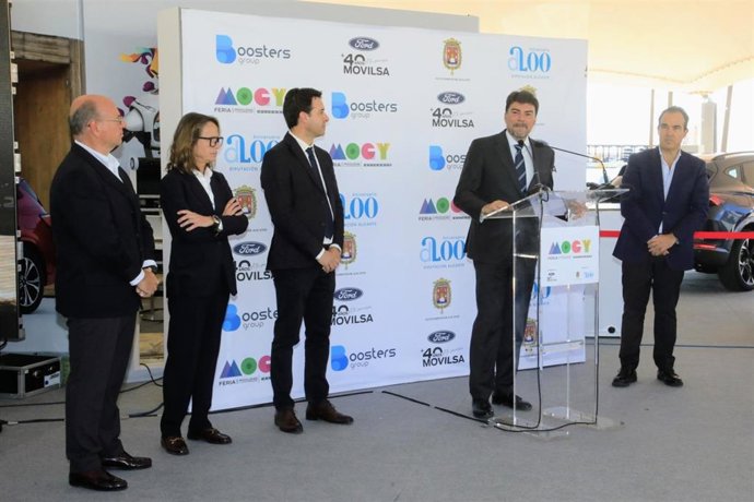 Barcala asegura que la ciudad "consume un 31% menos de luz gracias a sus medidas de eficiencia energética"