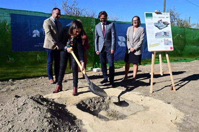 Primera piedra de una nueva residencia de mayores