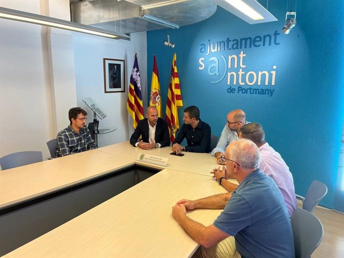 El Instituto Balear de la Energía (IBE) y Redeia, a través de Red Eléctrica, firman un convenio de colaboración.