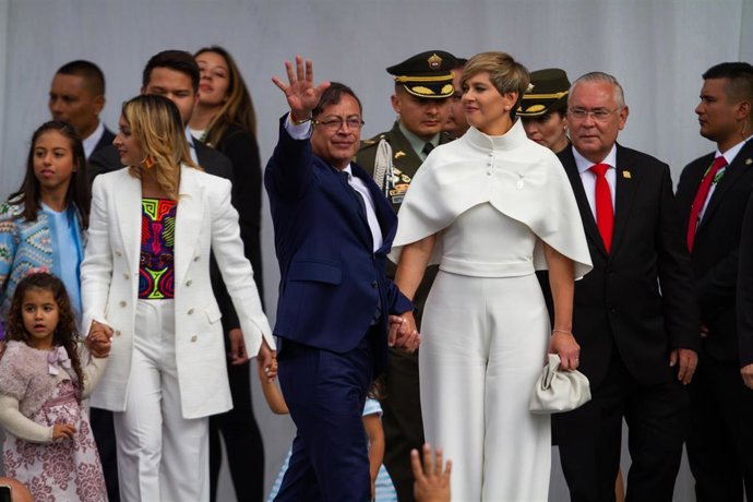 El presidente de Colombia, Gustavo Petro, junto con la primera dama, Verónica Alcocer