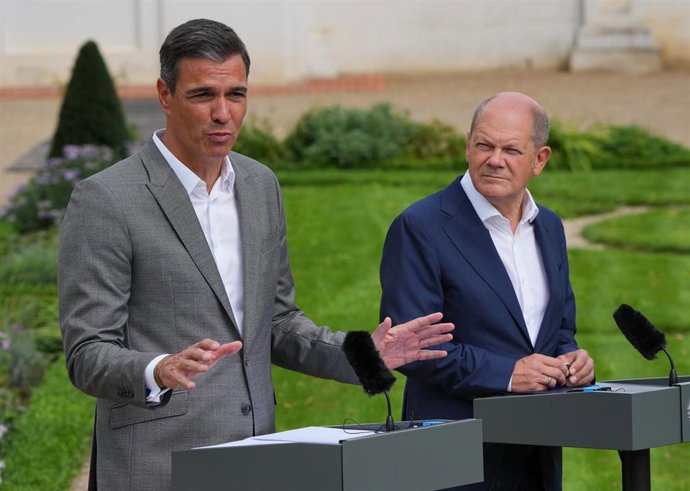 Archivo - Pedro Sánchez y Olaf Scholz 