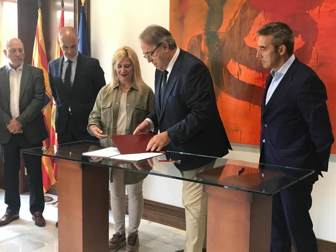 Gobierno de Aragón y Correos estrechan su colaboración y habilitan el sistema de pago de tributos a través giro postal.