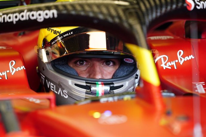 09 September 2022, Italy, Monza: Spanish F1 driver Carlos Sainz Jr. of Scuderia Ferrari in action during the first practice session of the Italian Grand Prix Formula One Race at the National Motor Racetrack of Monza. Photo: David Davies/PA Wire/dpa