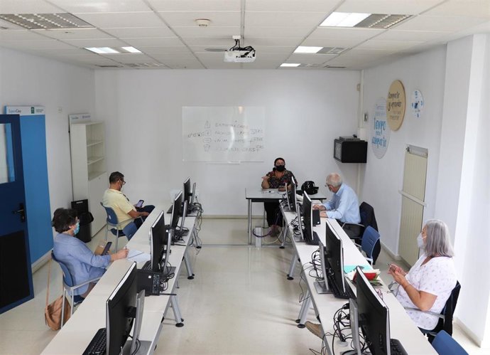 Archivo - Foto de archivo de un Centro de Participación Activa de Andalucía.