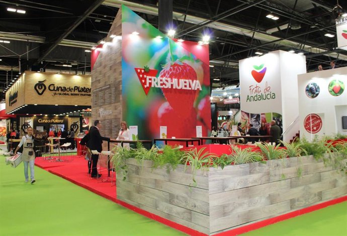 Archivo - Stand de Freshuelva en Fruit Attraction.