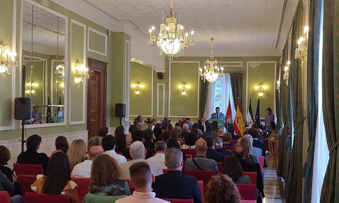 Presentación de la primera subasta de madera de la historia de Granada