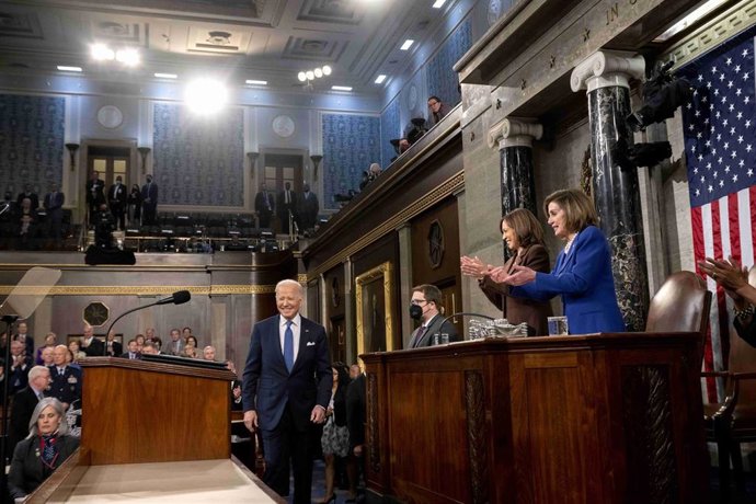 El presidente de Estados Unidos, Joe Biden, en la Cámara de Representantes junto a Kamala Harris y Nancy Pelosi.
