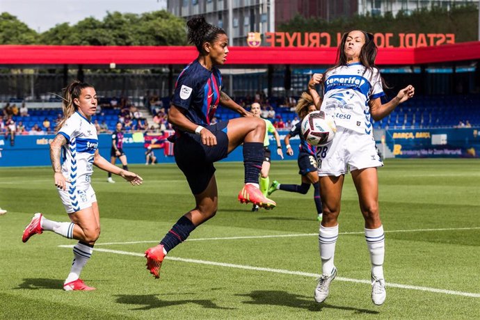 La delantera brasileña Geyse Ferreira durante el encuentro entre el FC Barcelona y la UDG Tenerife de la Liga F 2022-2023