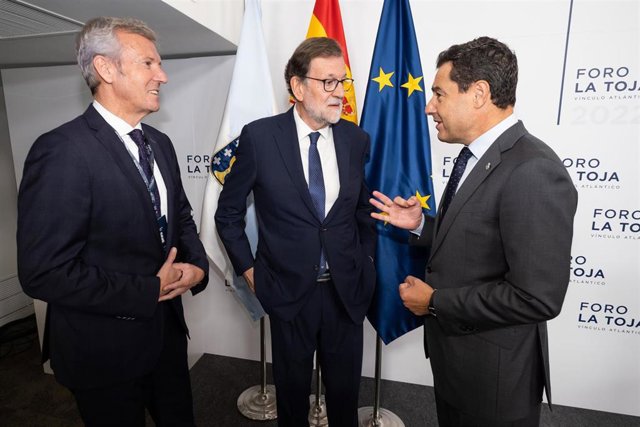 Rueda, Rajoy y Moreno este viernes en La Toja. 