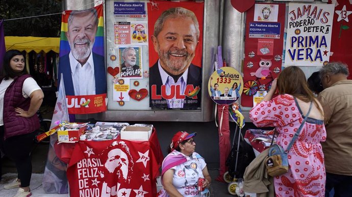 Seguidores del expresidente de Brasil, Luiz Inácio Lula da Silva, durante el pasado carnaval de Sao Paulo.